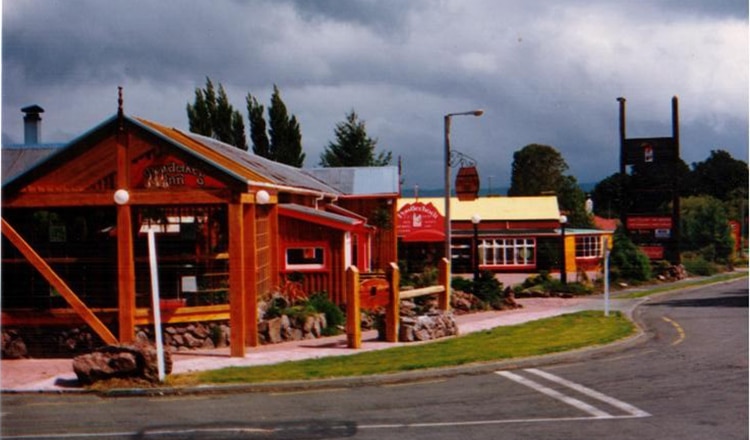 Powderkegearly90s_750X440